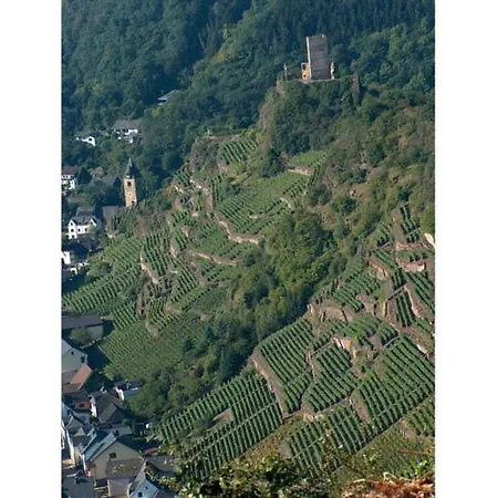 Am Schlossberg * 科伯恩-贡多夫